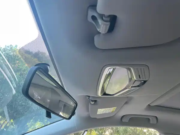 Geely Emgrand 2023