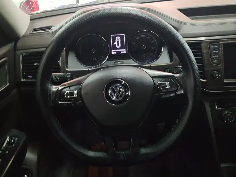 Volkswagen Teramont 2018 — фото 15