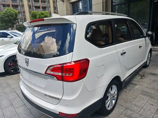 Baojun 730 2016