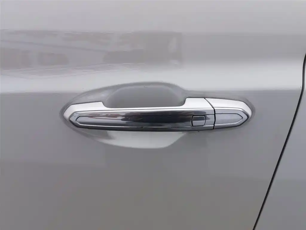 Cadillac XT5 2018 — фото 18