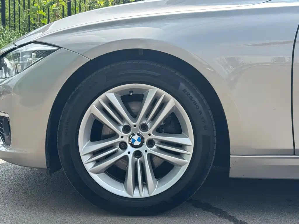 BMW 3 Series 2017