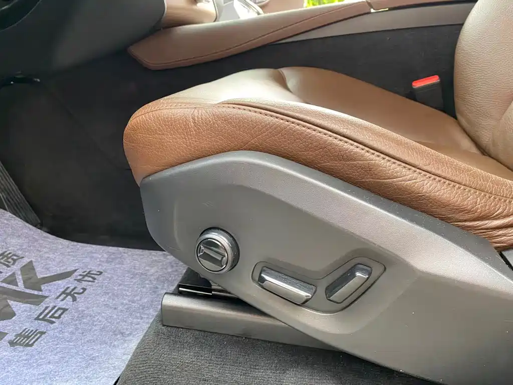 Volvo XC90 2021 — фото 19