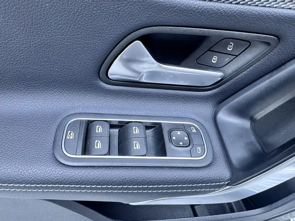 Mercedes-Benz A-Class 2021 — фото 20