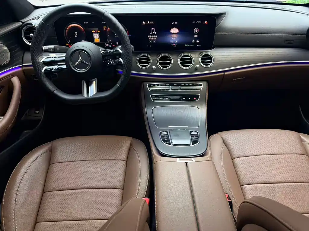 Mercedes-Benz E-Class 2023 — фото 9