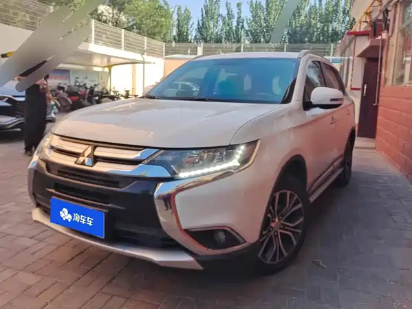 Mitsubishi Outlander 2018