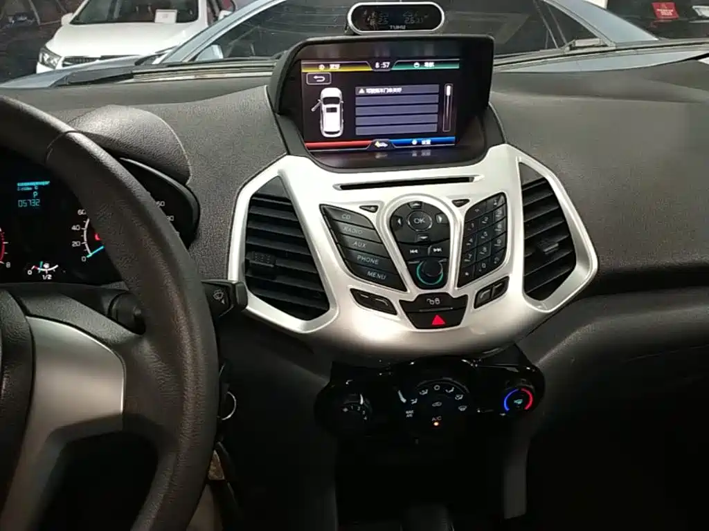 Ford EcoSport 2016 — фото 13