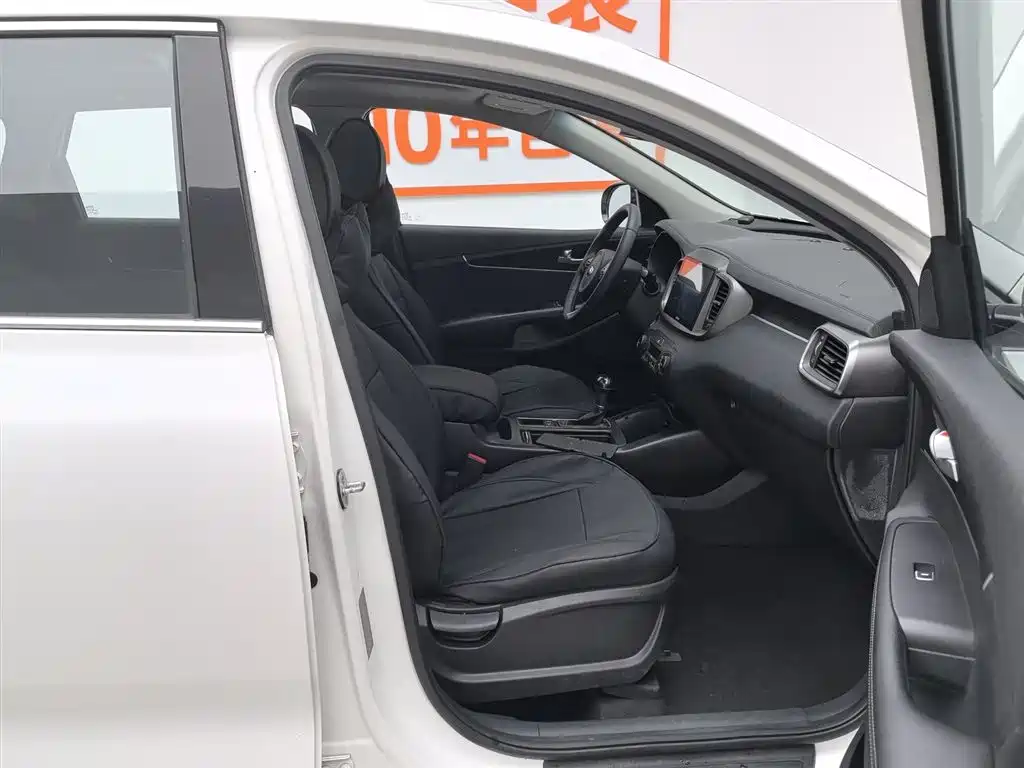 Kia Sorento 2017 — фото 23