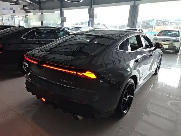 Changan UNI-V 2023