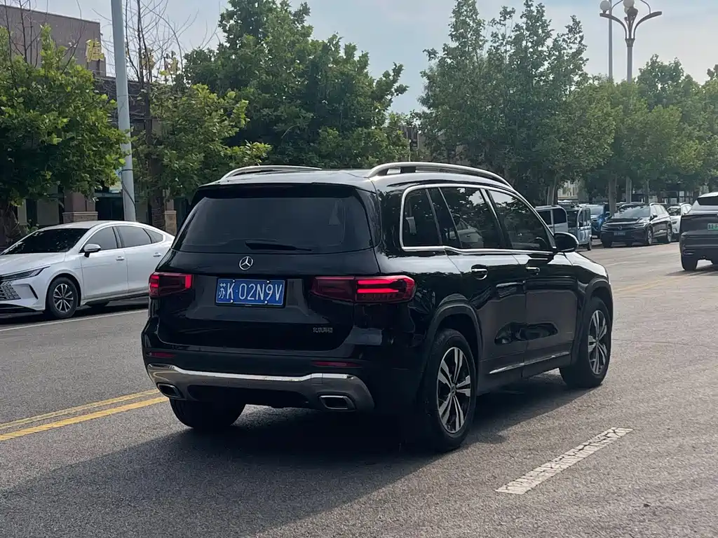 Mercedes-Benz GLB 2024