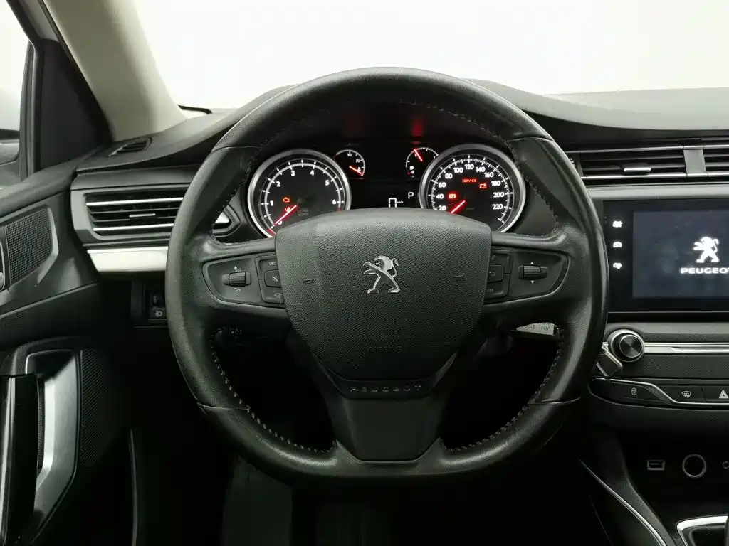 Peugeot 408 2015 — фото 11