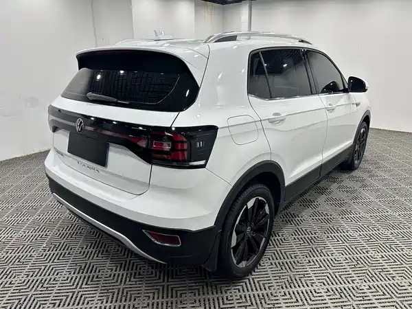 Volkswagen Tacqua 2022