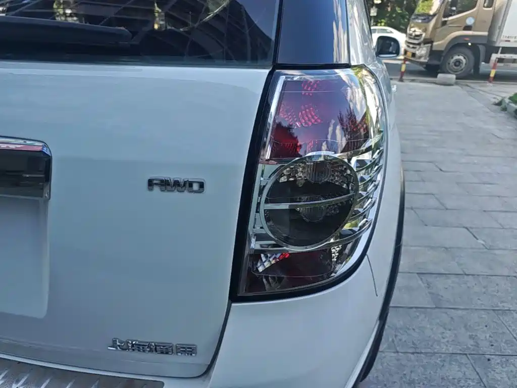 Chevrolet Captiva 2015 — фото 8