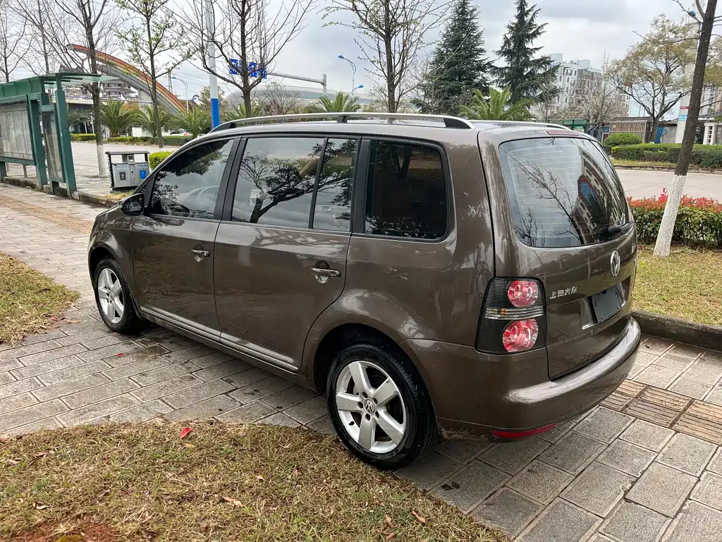 Volkswagen Touran 2013