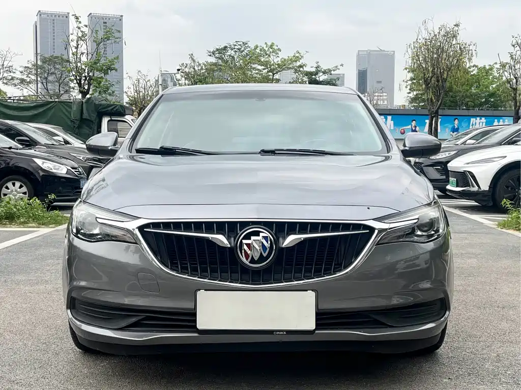 Buick Excelle 2018 — фото 2