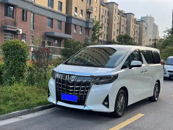 Toyota Alphard 2020