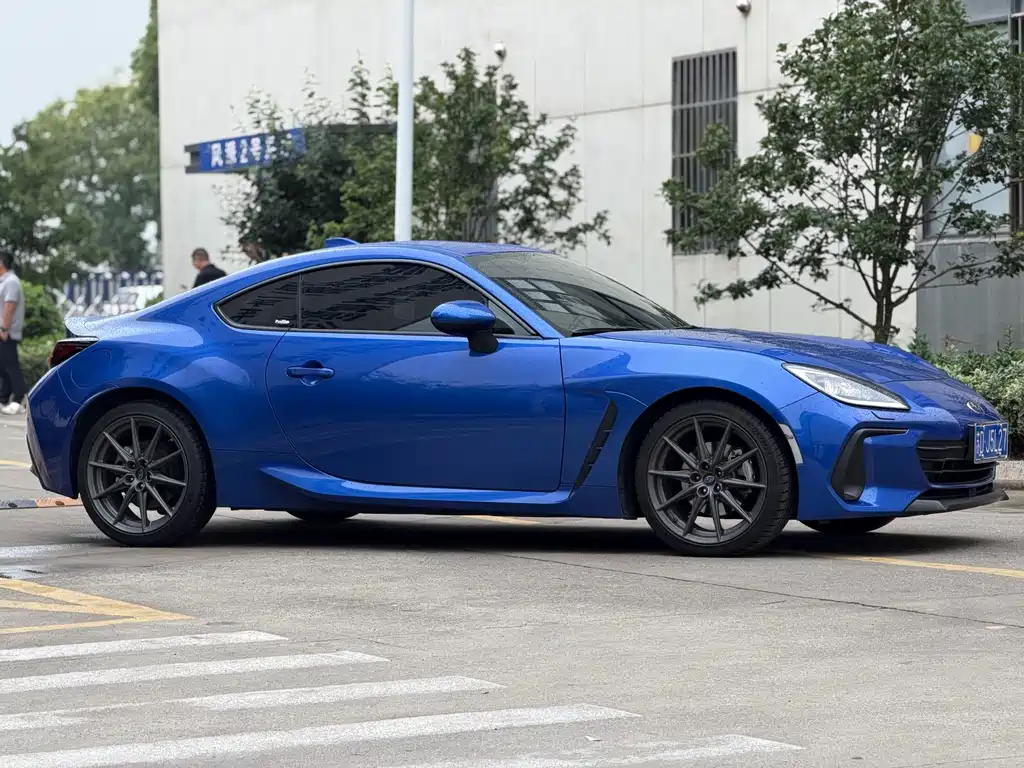 Subaru BRZ 2023 — фото 4