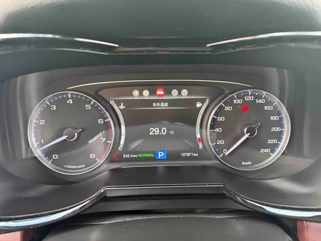 GAC Trumpchi GS8 2018 — фото 19