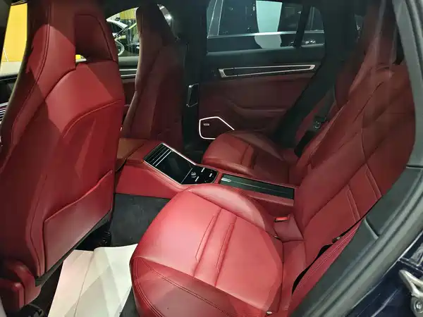 Porsche Panamera 2022