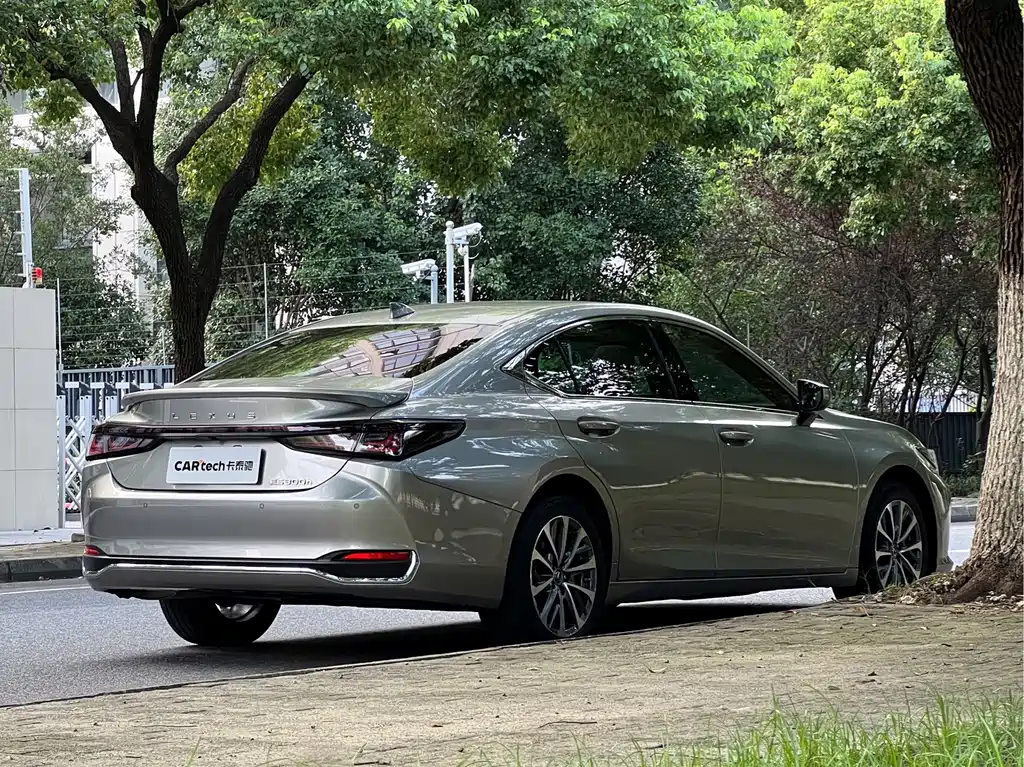Lexus ES 2025 — фото 20