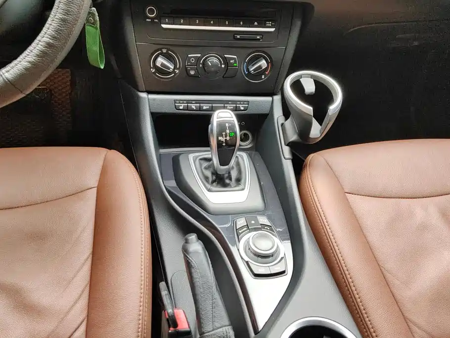 BMW X1 2016 — фото 16