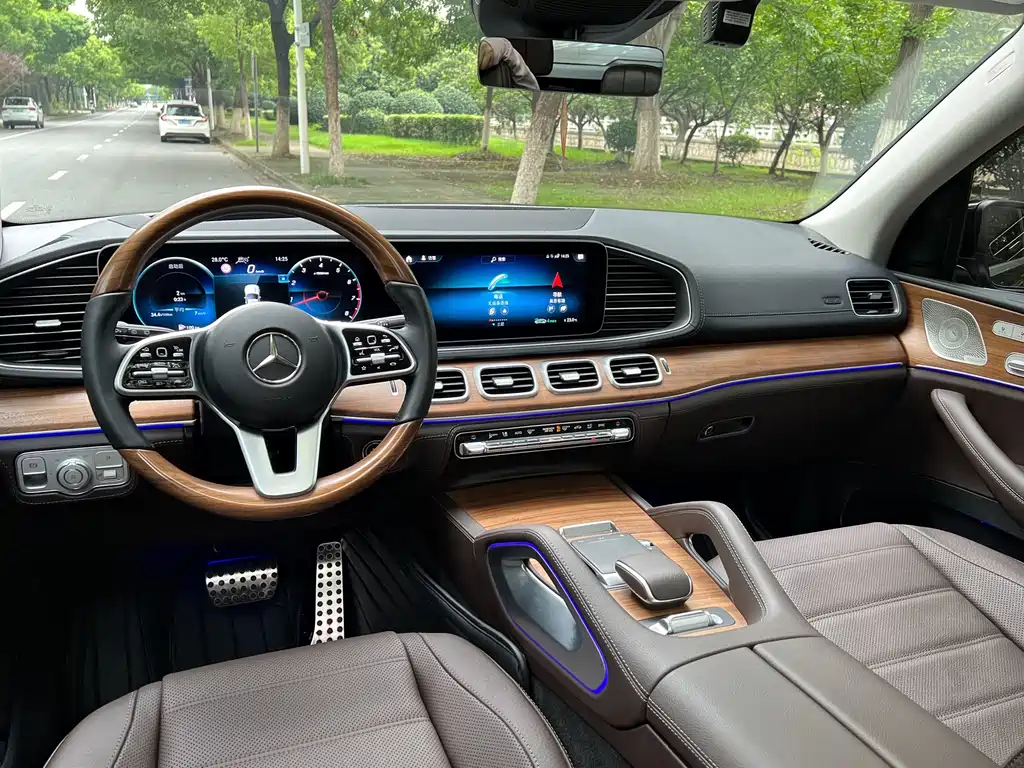 Mercedes-Benz GLS 2022 — фото 13