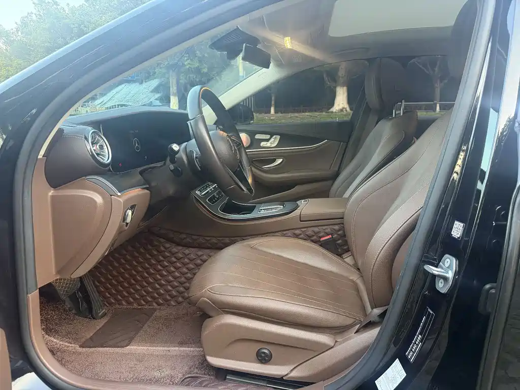 Mercedes-Benz E-Class 2023