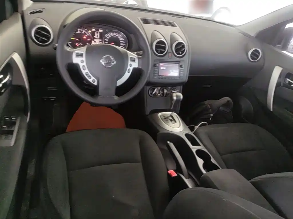 Nissan Qashqai 2015 — фото 10