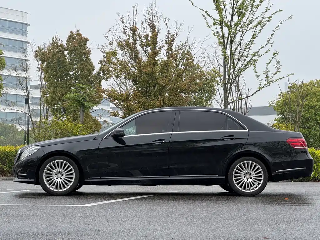 Mercedes-Benz E-Class 2015 — фото 3