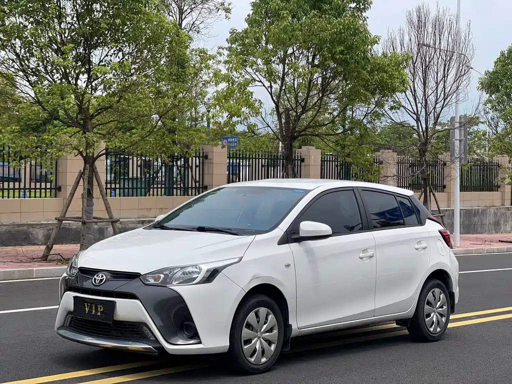 Toyota Yaris L 2019