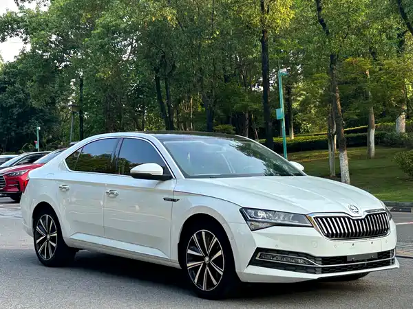 Skoda Superb 2022