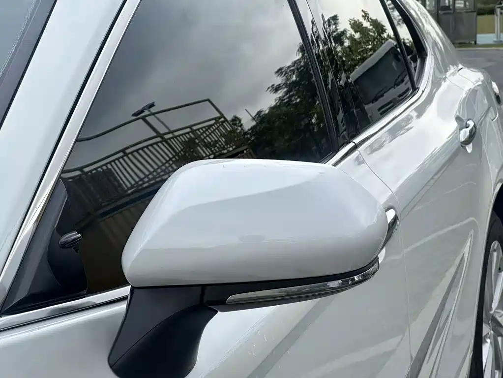 Toyota Camry 2021 — фото 12
