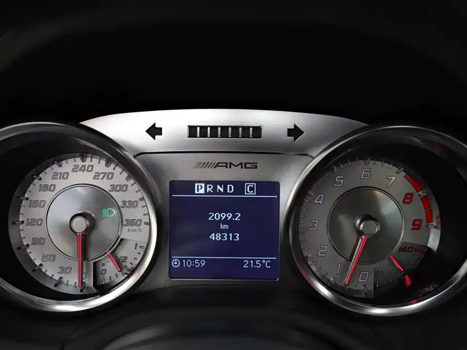Mercedes-Benz SLS AMG 2012 — фото 10