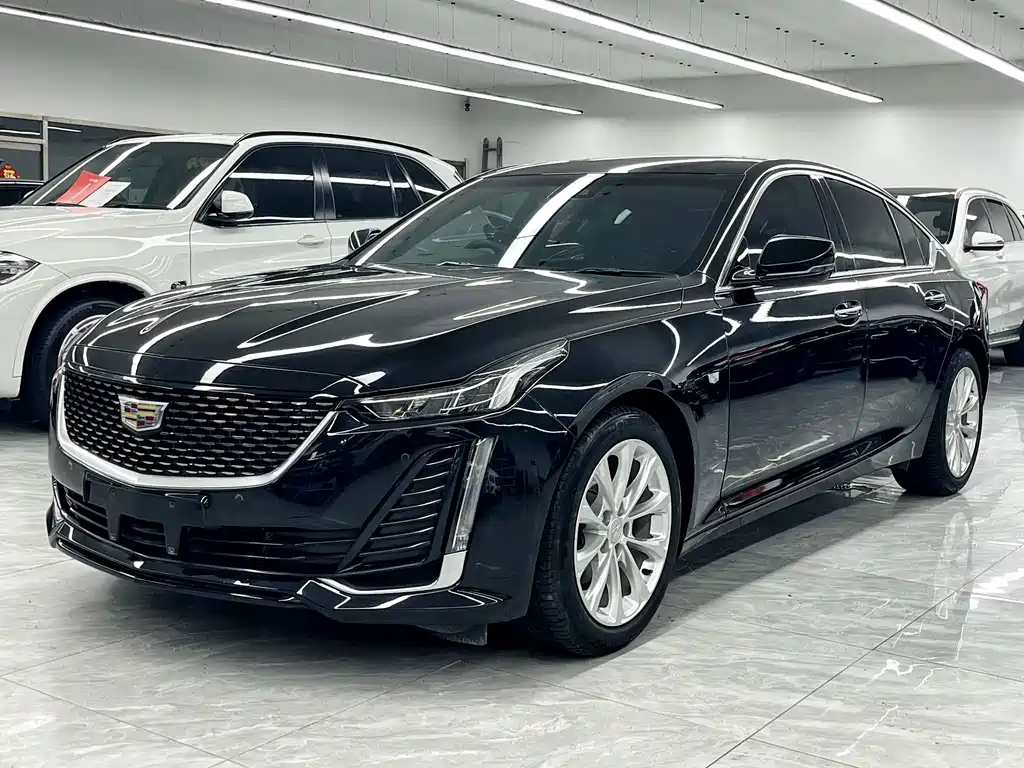 Cadillac CT5 2022 — фото 1