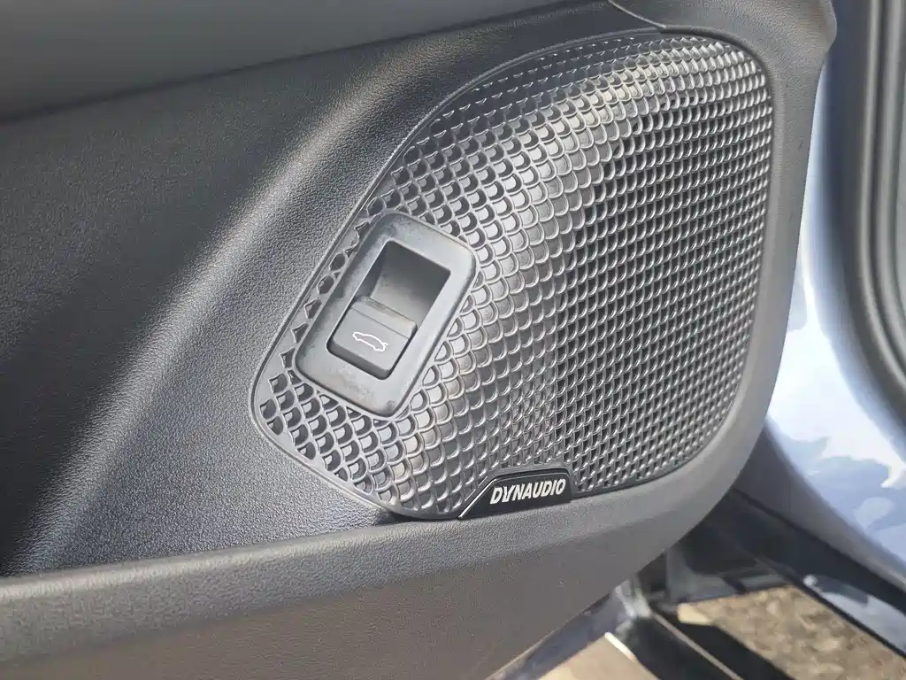 BYD Seal 2025 — фото 16