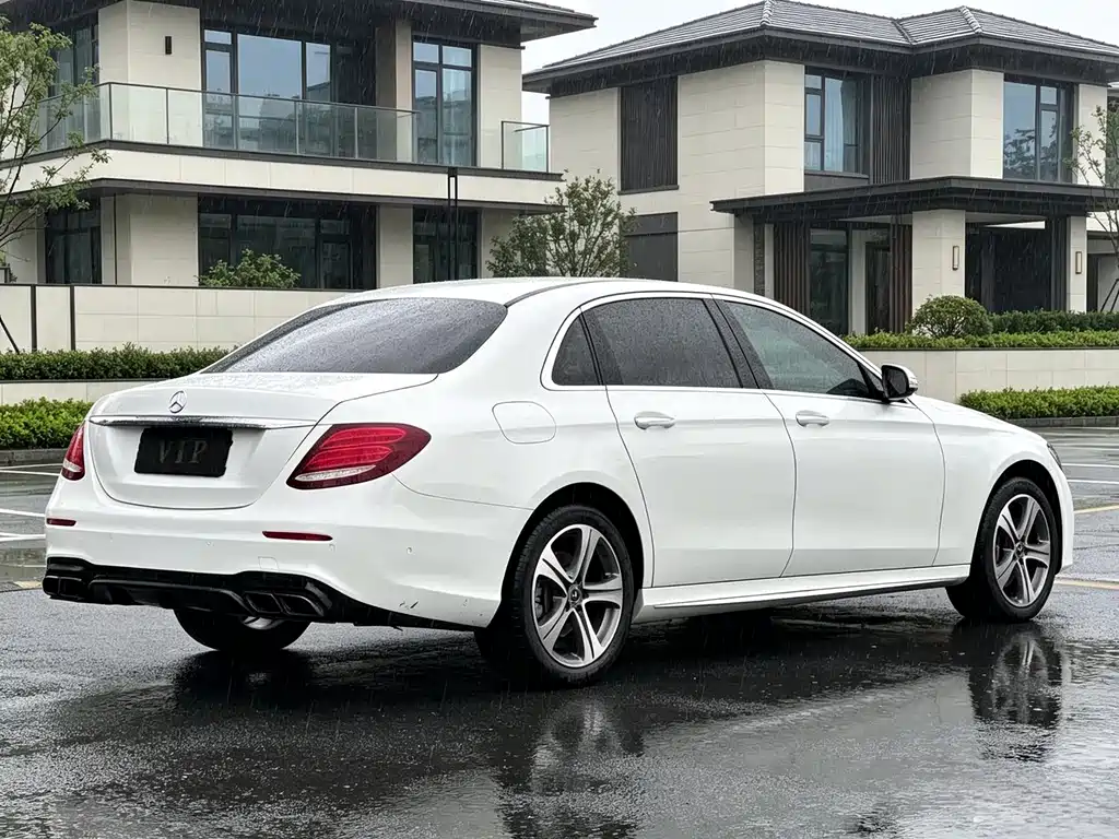 Mercedes-Benz E-Class 2019 — фото 7