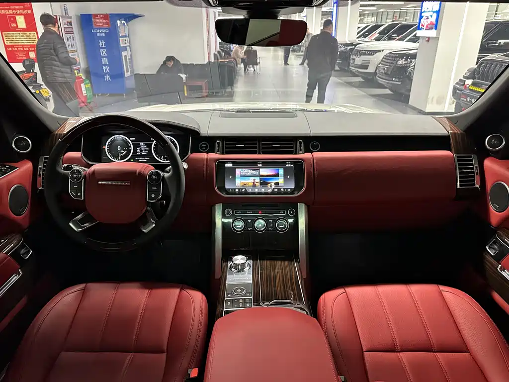 Land Rover Range Rover 2018 — фото 12