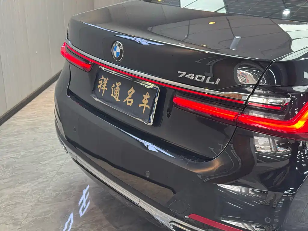 BMW 7 Series 2019 — фото 26