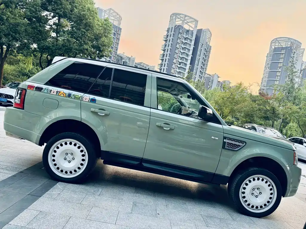 Land Rover Range Rover Sport 2013 — фото 2