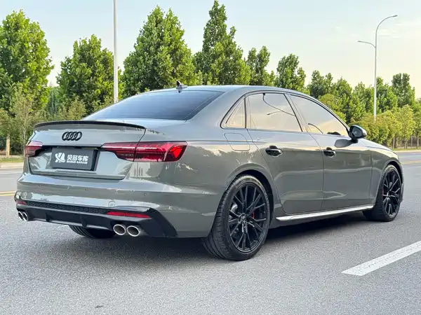 Audi S4 2024