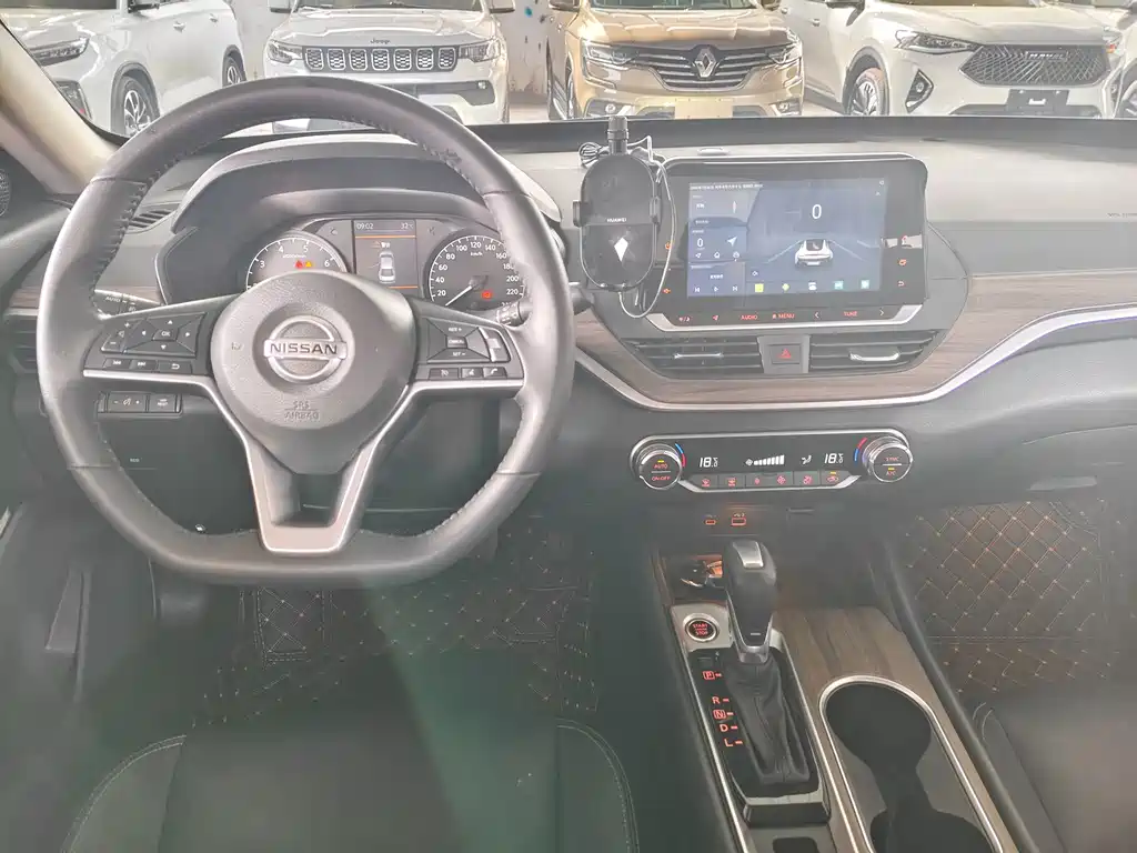 Nissan Teana 2023