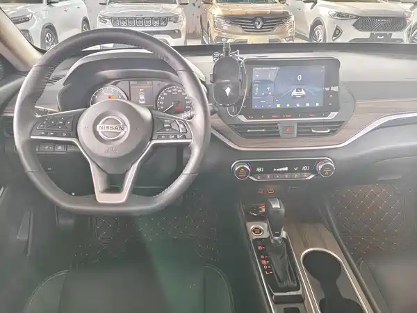 Nissan Teana 2023