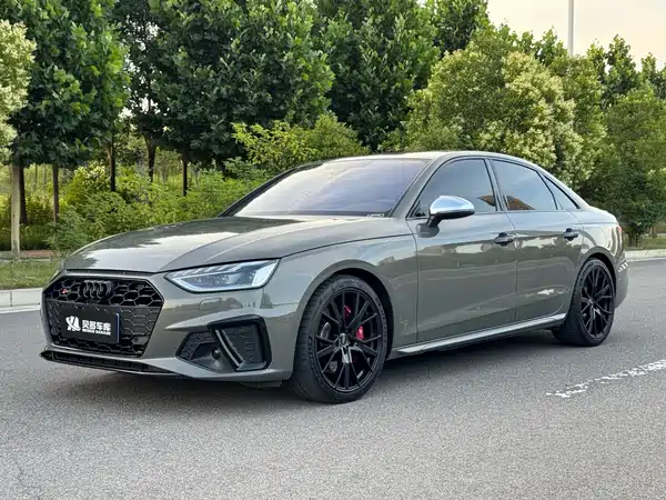 Audi S4 2024