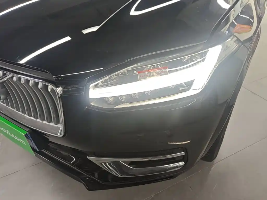 Volvo XC90 2023 — фото 24