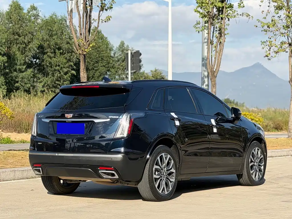 Cadillac XT5 2022 — фото 5