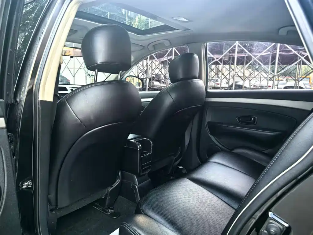 Nissan Sylphy 2019 — фото 14