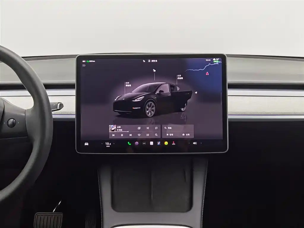 Tesla Model Y 2023 — фото 12