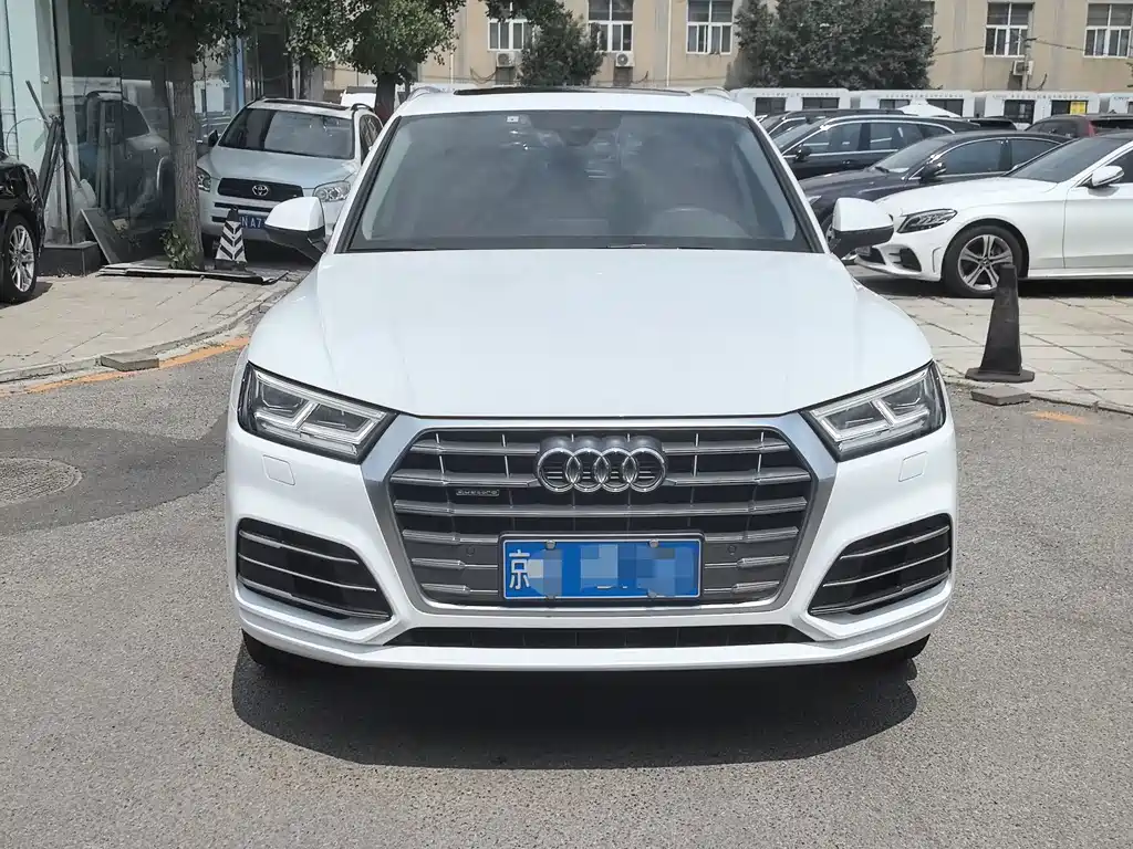 Audi Q5L 2019 — фото 2