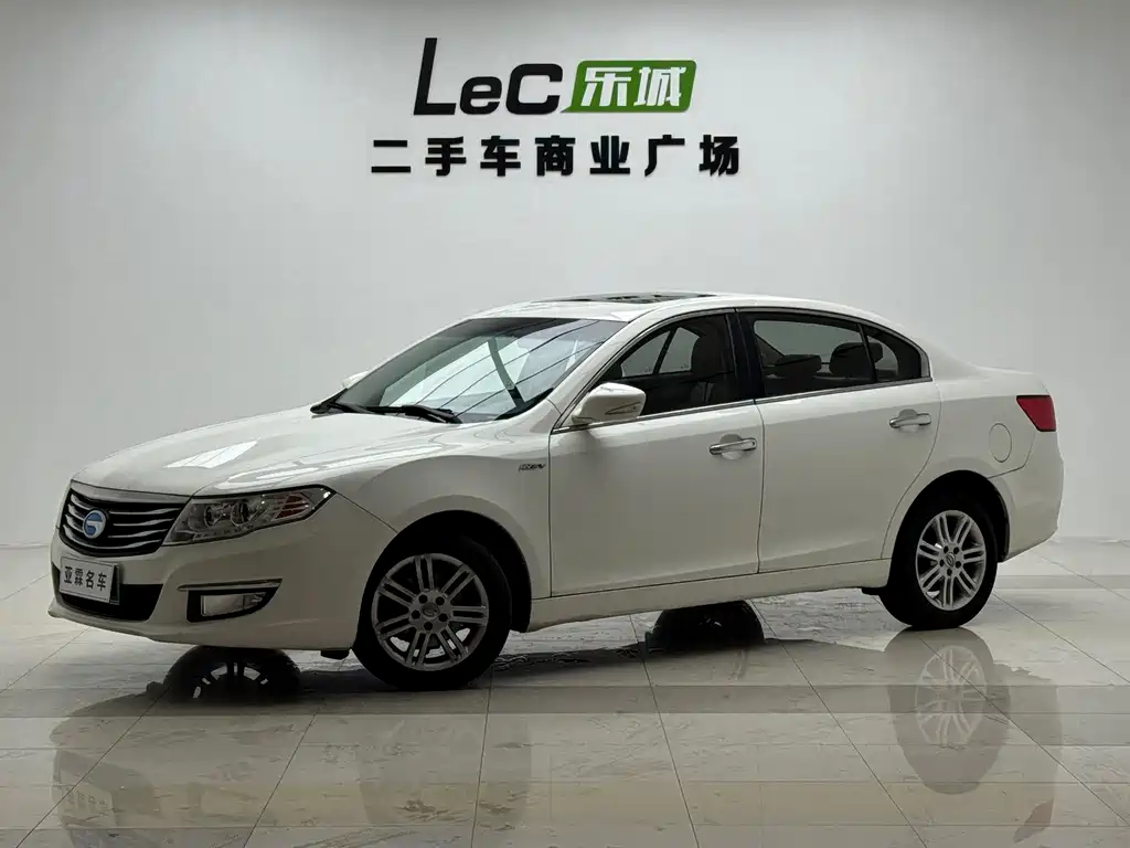 GAC Trumpchi GA5 2018 — фото 1