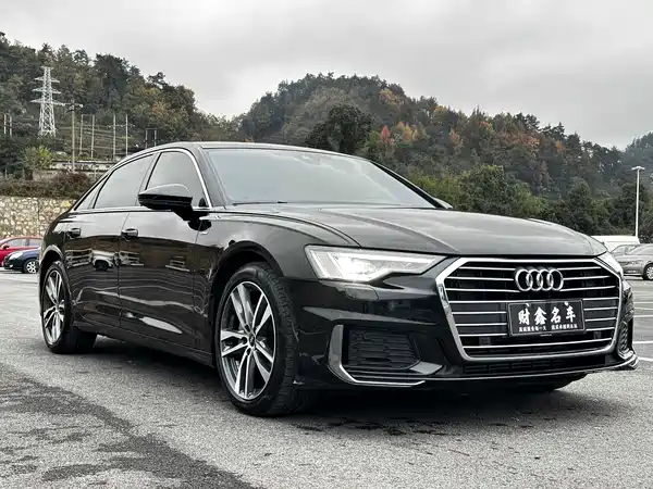 Audi A6L 2022