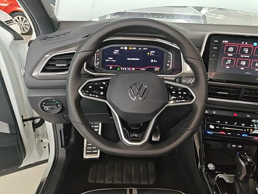 Volkswagen T-Roc 2024 — фото 11